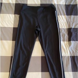 Tangerine joggers size L never work. Black